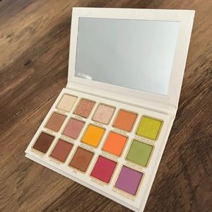 Kylie Cosmetics x Kendall Eyeshadow Palette